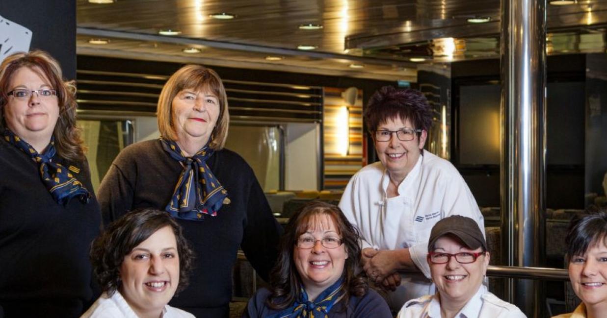 Female vessel staff 