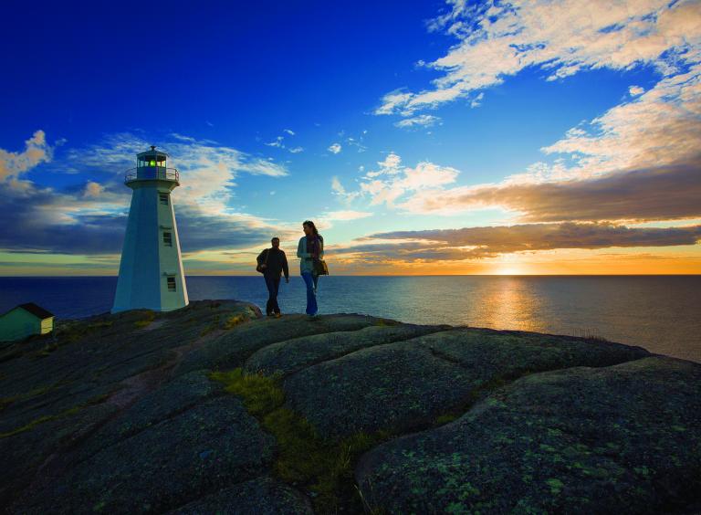 sunrise_at_cape_spear_lighthouse_national_historic_site_avalon-2017-shoot