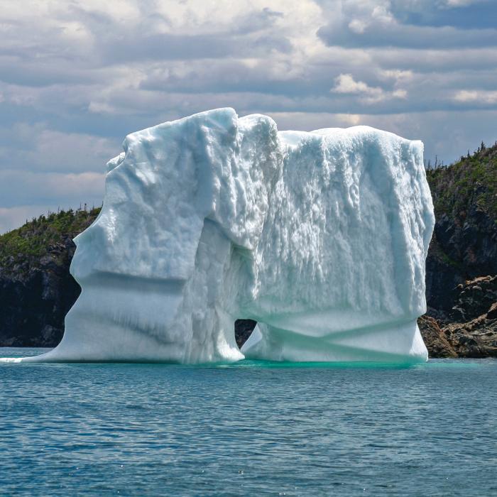 iceberg_near_triton_island_green_bay_central