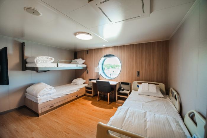 Accessible cabin aboard the Ala'suinu